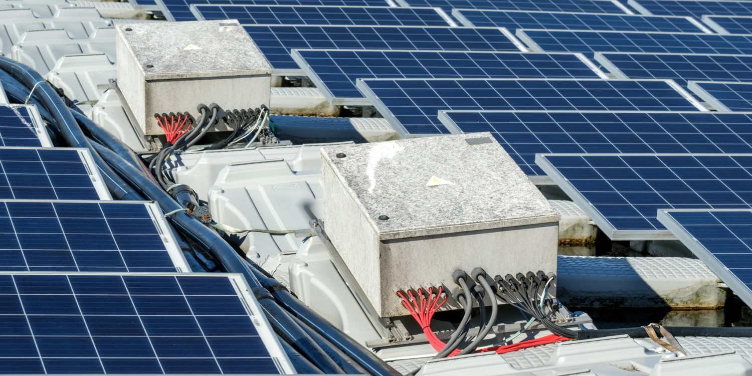 Como vai funcionar o plano para “acelerar” energia eólica e solar em Portugal?