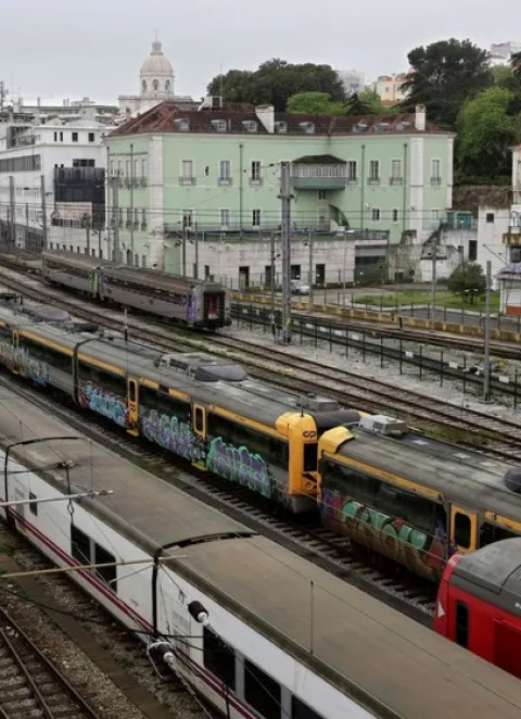 Renfe defende reembolso aos operadores em Portugal pela energia que devolvem &agrave; rede
